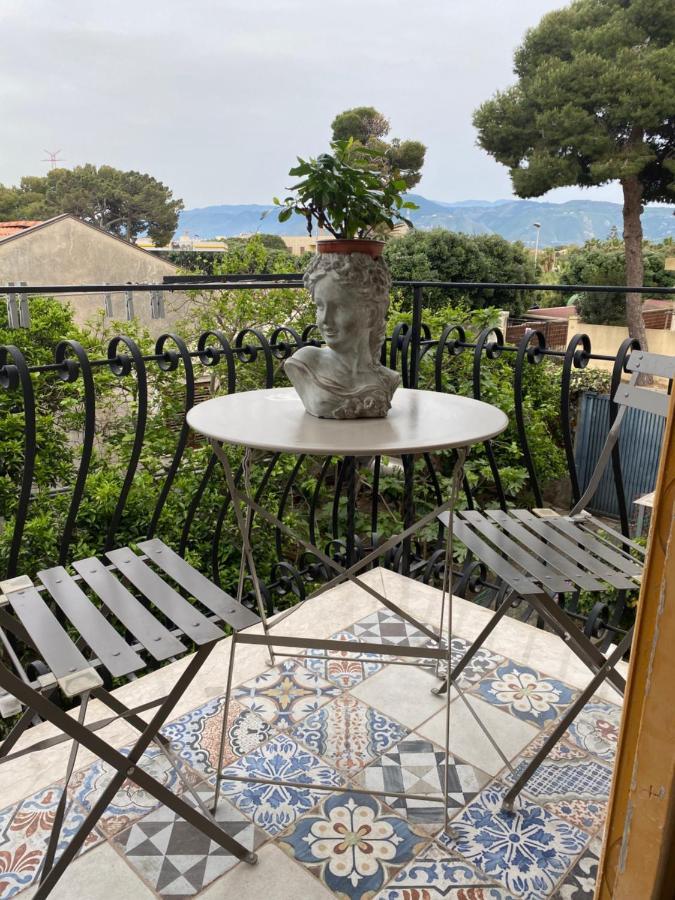 Tra Mare E Lago Torre di Faro 外观 照片