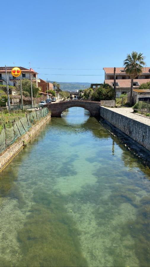 Tra Mare E Lago Torre di Faro 外观 照片